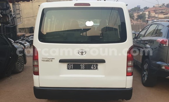 Acheter Occasion Voiture Toyota Hiace Blanc à Yaoundé, Central Cameroon Acheter Occasion Voiture Toyota Hiace Blanc à Yaoundé, Central Cameroon
