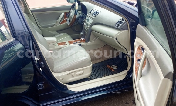 Acheter Occasion Voiture Toyota Camry Noir à Yaoundé, Central Cameroon Acheter Occasion Voiture Toyota Camry Noir à Yaoundé, Central Cameroon