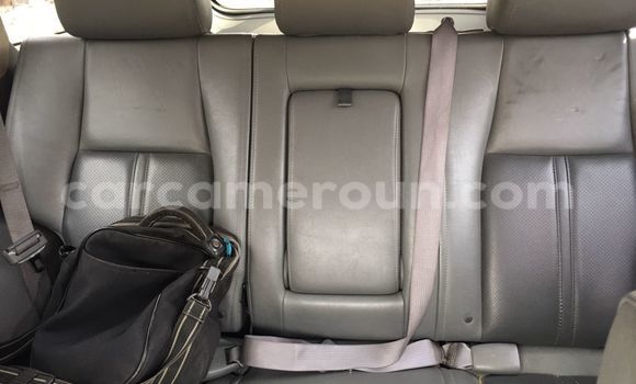 Sayi Imported Jeep Cherokee M Mota in Douala a Ƙasar Kamaru Sayi Imported Jeep Cherokee M Mota in Douala a Ƙasar Kamaru