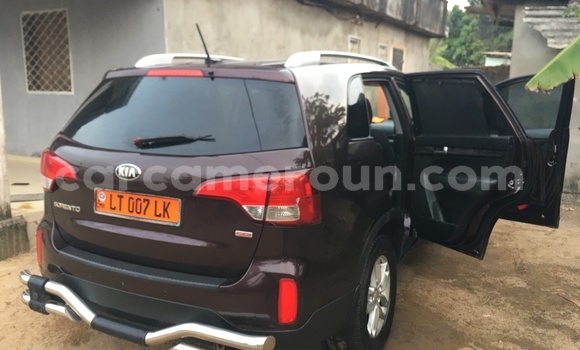 Sayi Imported Kia Sorento Brown Mota in Douala a Ƙasar Kamaru Sayi Imported Kia Sorento Brown Mota in Douala a Ƙasar Kamaru