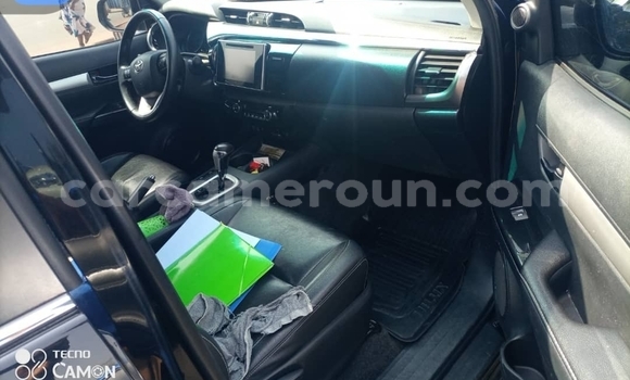 Acheter Occasion Voiture Toyota Pickup Noir à Yaoundé, Central Cameroon