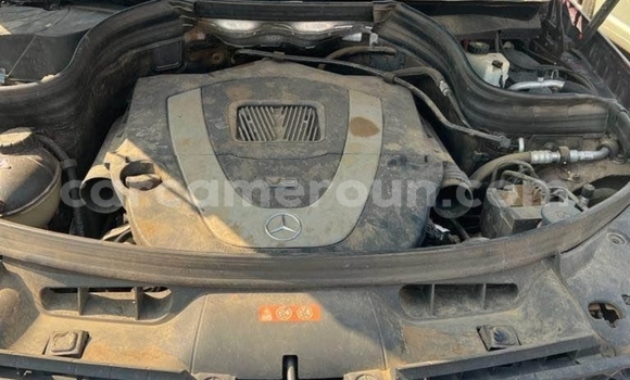 Acheter Occasion Voiture Mercedes‒Benz GLK–Class Rouge à Yaoundé, Central Cameroon Acheter Occasion Voiture Mercedes‒Benz GLK–Class Rouge à Yaoundé, Central Cameroon