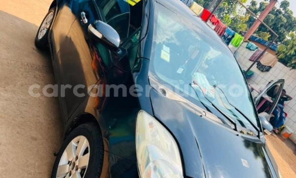 Sayi Na hannu Toyota Yaris Black Mota in Yaounde a Babban Kamaru Sayi Na hannu Toyota Yaris Black Mota in Yaounde a Babban Kamaru