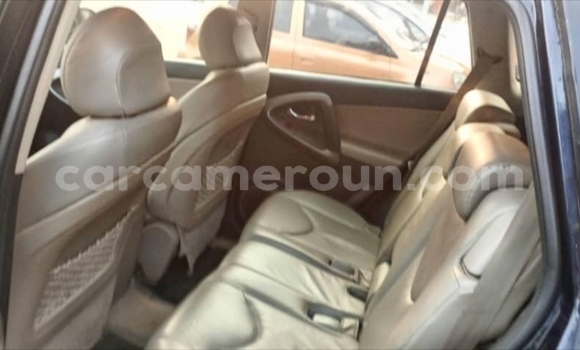 Acheter Occasion Voiture Toyota RAV4 Bleu à Yaoundé, Central Cameroon Acheter Occasion Voiture Toyota RAV4 Bleu à Yaoundé, Central Cameroon