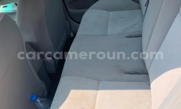 Acheter Occasion Voiture Toyota RAV4 Gris à Yaoundé, Central Cameroon Acheter Occasion Voiture Toyota RAV4 Gris à Yaoundé, Central Cameroon