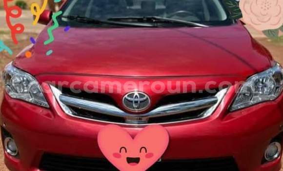 Sayi Na hannu Toyota Corolla Red Mota in Yaounde a Babban Kamaru