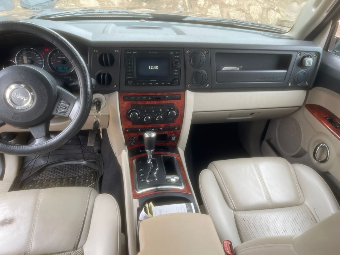 Buy used jeep commander black car in yaounde in central cameroon
