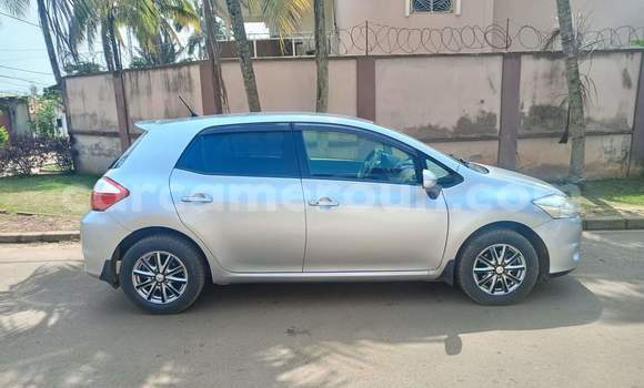 Buy Used Toyota Auris Silver Car in Yaounde in Central Cameroon Buy Used Toyota Auris Silver Car in Yaounde in Central Cameroon