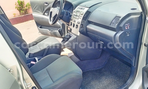 Acheter Occasion Voiture Toyota Corolla Verso Gris à Yaoundé, Central Cameroon Acheter Occasion Voiture Toyota Corolla Verso Gris à Yaoundé, Central Cameroon