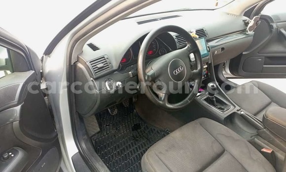 Acheter Occasion Voiture Audi A4 Gris à Douala, Littoral Cameroon Acheter Occasion Voiture Audi A4 Gris à Douala, Littoral Cameroon