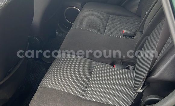 Sayi Na hannu Suzuki Grand Vitara Green Mota in Douala a Ƙasar Kamaru Sayi Na hannu Suzuki Grand Vitara Green Mota in Douala a Ƙasar Kamaru