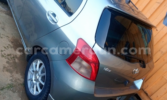 Acheter Import Voiture Toyota Vitz Gris à Yaoundé, Central Cameroon Acheter Import Voiture Toyota Vitz Gris à Yaoundé, Central Cameroon