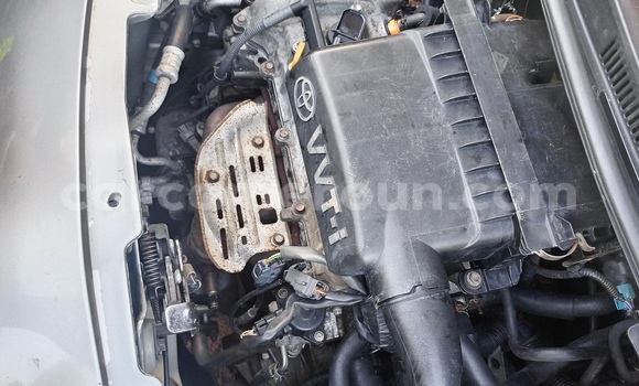 Acheter Import Voiture Toyota Vitz Gris à Yaoundé, Central Cameroon Acheter Import Voiture Toyota Vitz Gris à Yaoundé, Central Cameroon