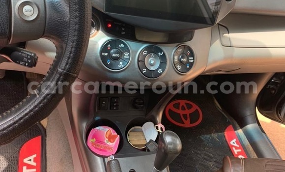 Acheter Occasion Voiture Toyota RAV4 Noir à Yaoundé, Central Cameroon Acheter Occasion Voiture Toyota RAV4 Noir à Yaoundé, Central Cameroon