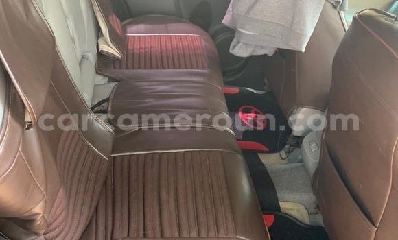 Acheter Occasion Voiture Toyota RAV4 Noir à Yaoundé, Central Cameroon Acheter Occasion Voiture Toyota RAV4 Noir à Yaoundé, Central Cameroon