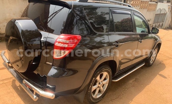 Acheter Occasion Voiture Toyota RAV4 Noir à Yaoundé, Central Cameroon Acheter Occasion Voiture Toyota RAV4 Noir à Yaoundé, Central Cameroon