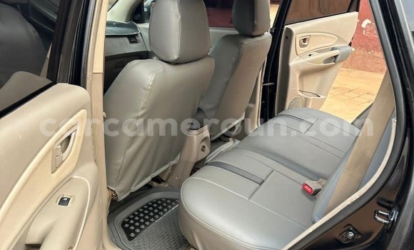 Sayi Na hannu Hyundai Tucson Black Mota in Yaounde a Babban Kamaru Sayi Na hannu Hyundai Tucson Black Mota in Yaounde a Babban Kamaru