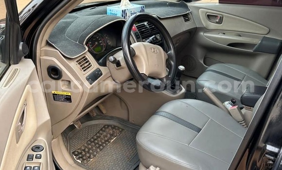 Sayi Na hannu Hyundai Tucson Black Mota in Yaounde a Babban Kamaru Sayi Na hannu Hyundai Tucson Black Mota in Yaounde a Babban Kamaru