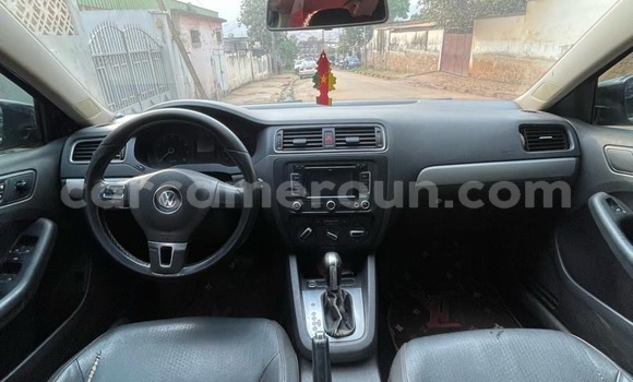 Sayi Na hannu Volkswagen Jetta Black Mota in Yaounde a Babban Kamaru Sayi Na hannu Volkswagen Jetta Black Mota in Yaounde a Babban Kamaru