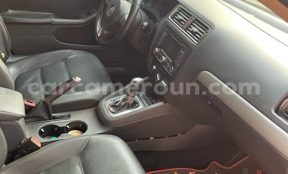 Sayi Na hannu Volkswagen Jetta Black Mota in Yaounde a Babban Kamaru Sayi Na hannu Volkswagen Jetta Black Mota in Yaounde a Babban Kamaru