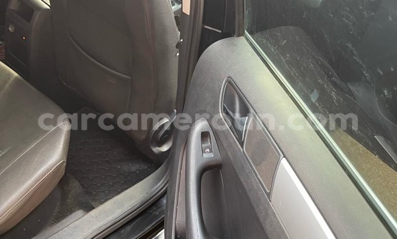 Sayi Na hannu Volkswagen Jetta Black Mota in Yaounde a Babban Kamaru Sayi Na hannu Volkswagen Jetta Black Mota in Yaounde a Babban Kamaru