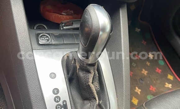 Sayi Na hannu Volkswagen Jetta Black Mota in Yaounde a Babban Kamaru Sayi Na hannu Volkswagen Jetta Black Mota in Yaounde a Babban Kamaru