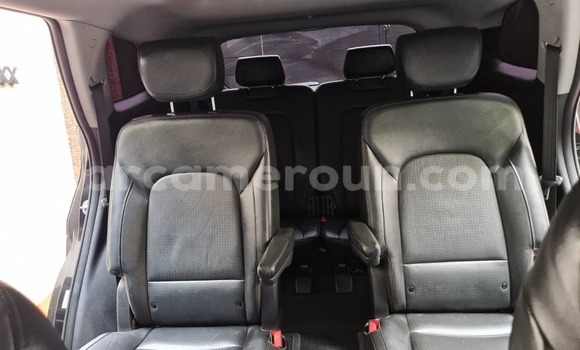 Sayi Na hannu Hyundai Santa Fe Black Mota in Yaounde a Babban Kamaru Sayi Na hannu Hyundai Santa Fe Black Mota in Yaounde a Babban Kamaru