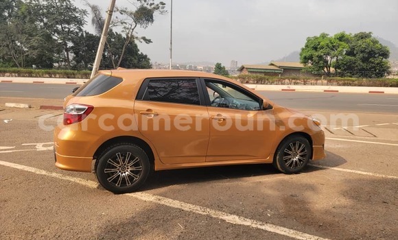 Sayi Na hannu Toyota Matrix Sauran Mota in Yaounde a Babban Kamaru Sayi Na hannu Toyota Matrix Sauran Mota in Yaounde a Babban Kamaru