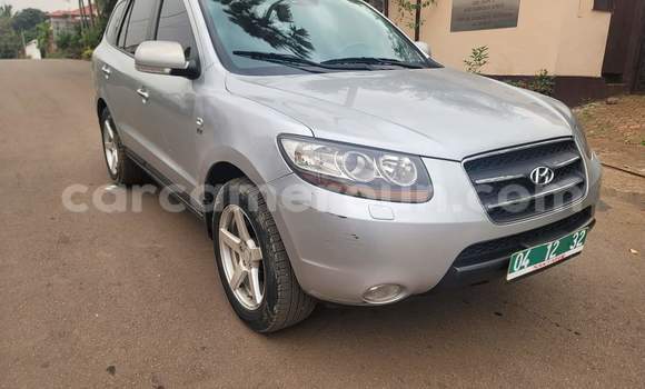 Acheter Occasion Voiture Hyundai Santa Fe Gris à Yaoundé, Central Cameroon
