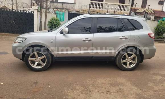 Buy Used Hyundai Santa Fe Silver Car in Yaounde in Central Cameroon Buy Used Hyundai Santa Fe Silver Car in Yaounde in Central Cameroon
