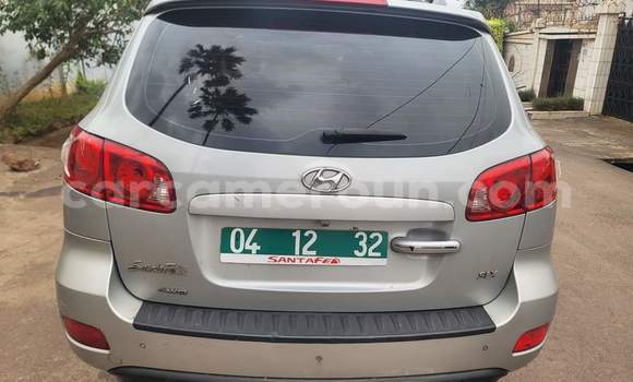 Buy Used Hyundai Santa Fe Silver Car in Yaounde in Central Cameroon Buy Used Hyundai Santa Fe Silver Car in Yaounde in Central Cameroon