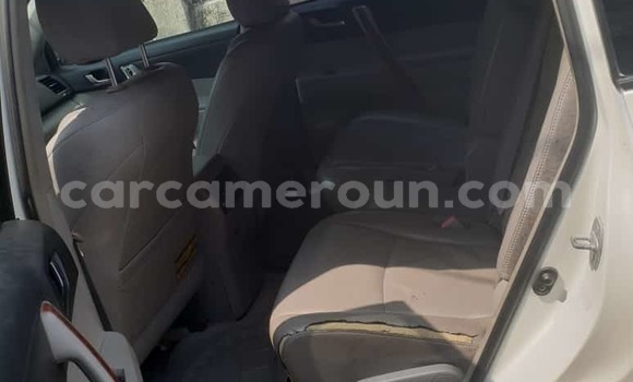 Buy Used Toyota Highlander White Car in Douala in Littoral Cameroon Buy Used Toyota Highlander White Car in Douala in Littoral Cameroon