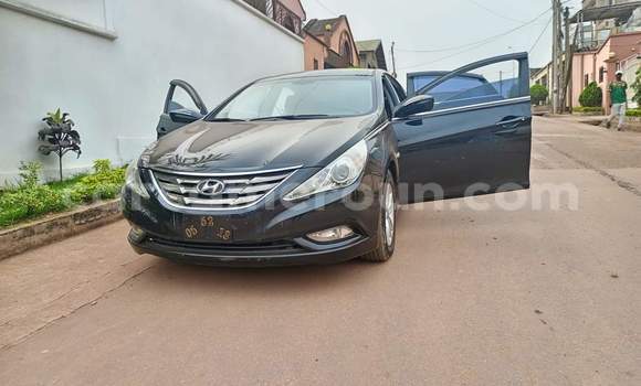 Sayi Na hannu Hyundai Sonata Black Mota in Yaounde a Babban Kamaru Sayi Na hannu Hyundai Sonata Black Mota in Yaounde a Babban Kamaru