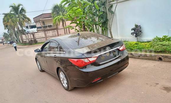 Sayi Na hannu Hyundai Sonata Black Mota in Yaounde a Babban Kamaru Sayi Na hannu Hyundai Sonata Black Mota in Yaounde a Babban Kamaru