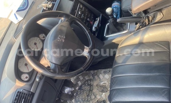 Sayi Sabo Peugeot 407 Black Mota in Douala a Ƙasar Kamaru Sayi Sabo Peugeot 407 Black Mota in Douala a Ƙasar Kamaru