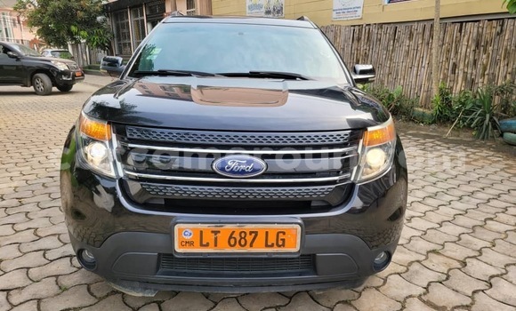 Sayi Na hannu Ford Explorer Black Mota in Douala a Ƙasar Kamaru