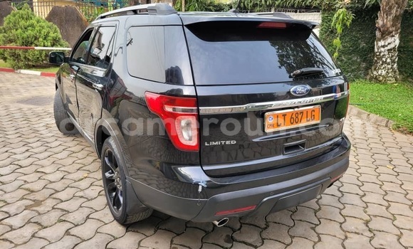 Sayi Na hannu Ford Explorer Black Mota in Douala a Ƙasar Kamaru Sayi Na hannu Ford Explorer Black Mota in Douala a Ƙasar Kamaru