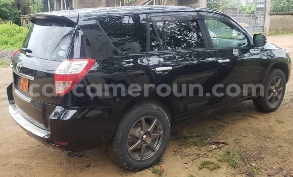 Sayi Na hannu Toyota Vanguard Black Mota in Douala a Ƙasar Kamaru Sayi Na hannu Toyota Vanguard Black Mota in Douala a Ƙasar Kamaru