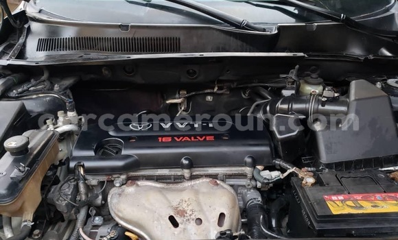 Sayi Na hannu Toyota Vanguard Black Mota in Douala a Ƙasar Kamaru Sayi Na hannu Toyota Vanguard Black Mota in Douala a Ƙasar Kamaru