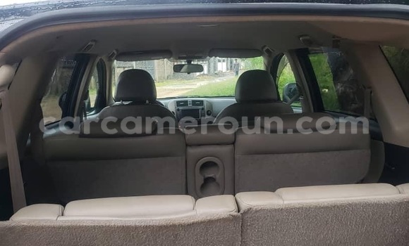 Sayi Na hannu Toyota Vanguard Black Mota in Douala a Ƙasar Kamaru Sayi Na hannu Toyota Vanguard Black Mota in Douala a Ƙasar Kamaru