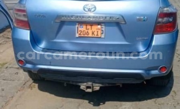 Buy Used Toyota Highlander Blue Car in Douala in Littoral Cameroon Buy Used Toyota Highlander Blue Car in Douala in Littoral Cameroon