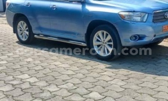 Buy Used Toyota Highlander Blue Car in Douala in Littoral Cameroon Buy Used Toyota Highlander Blue Car in Douala in Littoral Cameroon