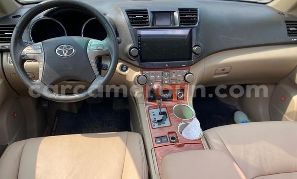 Buy New Toyota Highlander White Car in Douala in Littoral Cameroon Buy New Toyota Highlander White Car in Douala in Littoral Cameroon