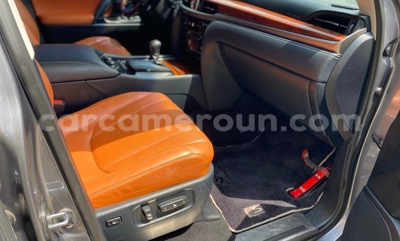 Acheter Neuf Voiture Lexus LX 570 Gris à Douala, Littoral Cameroon Acheter Neuf Voiture Lexus LX 570 Gris à Douala, Littoral Cameroon