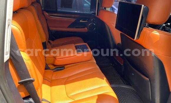 Acheter Neuf Voiture Lexus LX 570 Gris à Douala, Littoral Cameroon Acheter Neuf Voiture Lexus LX 570 Gris à Douala, Littoral Cameroon