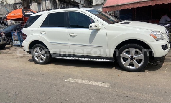 Acheter Neuf Voiture Mercedes‒Benz ML–Class Blanc à Douala, Littoral Cameroon Acheter Neuf Voiture Mercedes‒Benz ML–Class Blanc à Douala, Littoral Cameroon