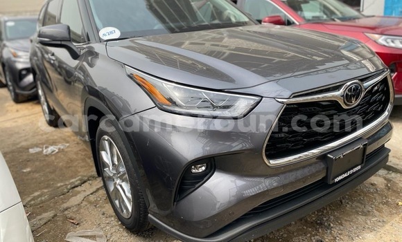 Acheter Neuf Voiture Toyota Highlander Gris à Douala, Littoral Cameroon Acheter Neuf Voiture Toyota Highlander Gris à Douala, Littoral Cameroon