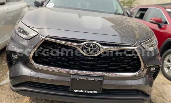 Acheter Neuf Voiture Toyota Highlander Gris à Douala, Littoral Cameroon Acheter Neuf Voiture Toyota Highlander Gris à Douala, Littoral Cameroon