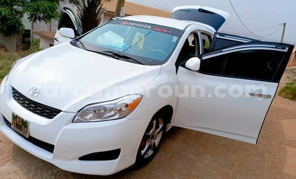 Acheter Occasion Voiture Toyota Matrix Blanc à Douala, Littoral Cameroon Acheter Occasion Voiture Toyota Matrix Blanc à Douala, Littoral Cameroon
