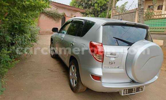 Acheter Occasion Voiture Toyota RAV4 Autre à Douala, Littoral Cameroon Acheter Occasion Voiture Toyota RAV4 Autre à Douala, Littoral Cameroon